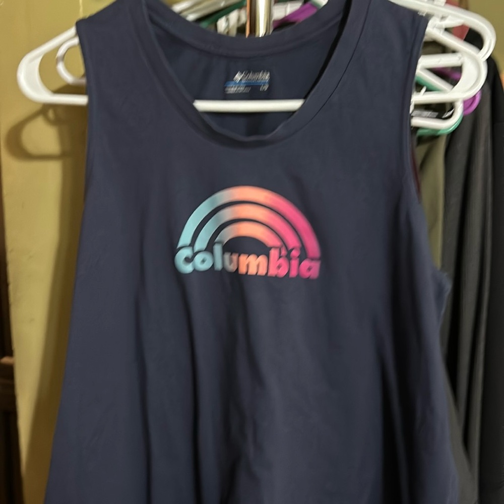 Preloved Columbia tank